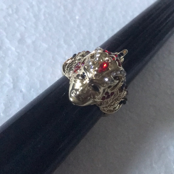 face ring Jewelry - Engraved face ring